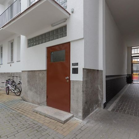 Miodowa Apartment Krasinski Garden Warsaw By Noclegi Renters Exterior photo